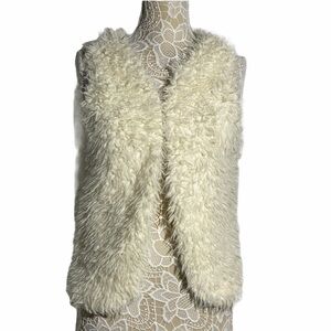 Justice Faux Fur Christmas Vest Front Hook Closure 12/14